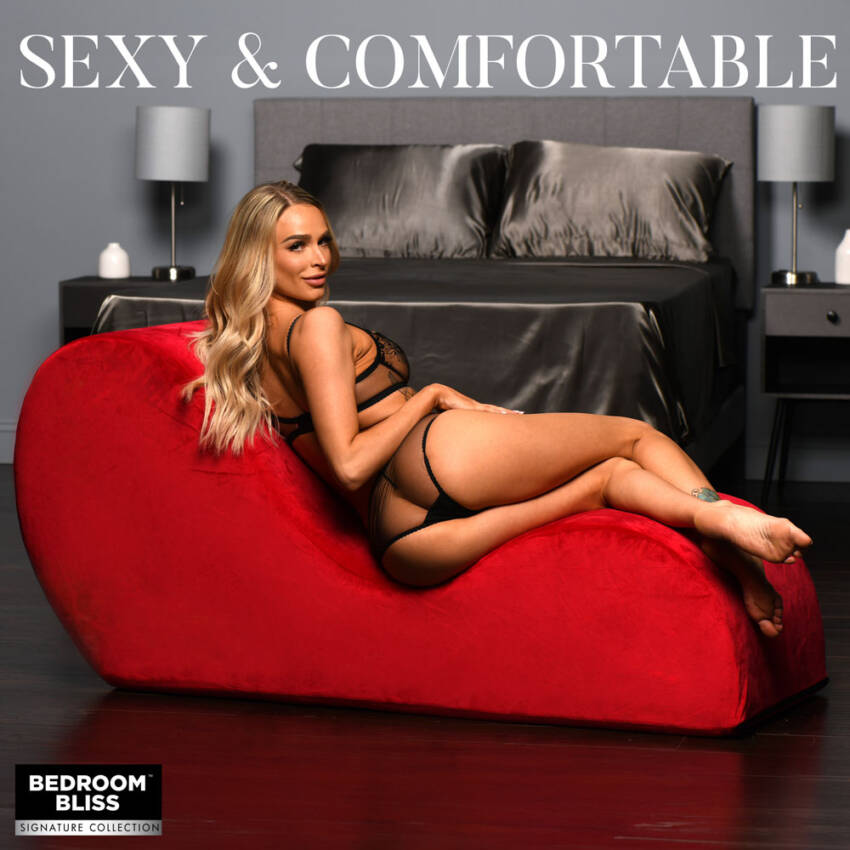 Bedroom Bliss Love Couch - Image 6